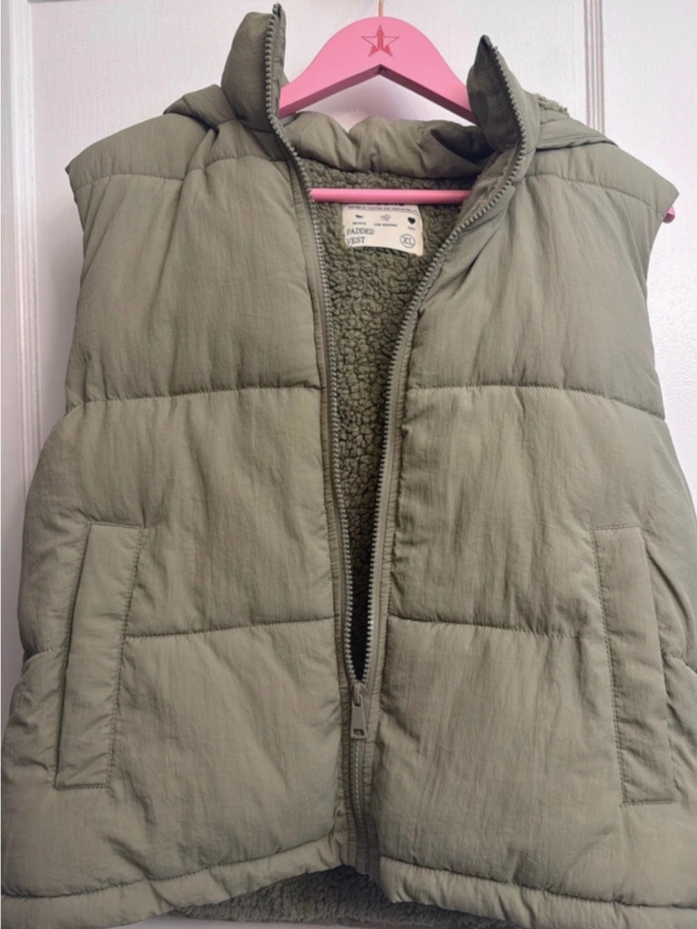 Puffy vest